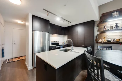 408 1673 Lloyd Avenue, North Vancouver, BC