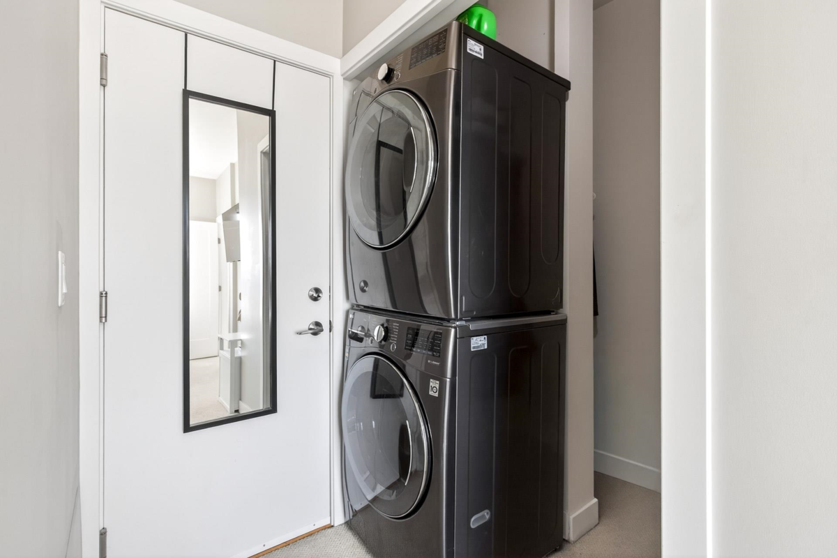 Basement Recreation Room Photo of 502 3080 Gladwin Road, Abbotsford, BC