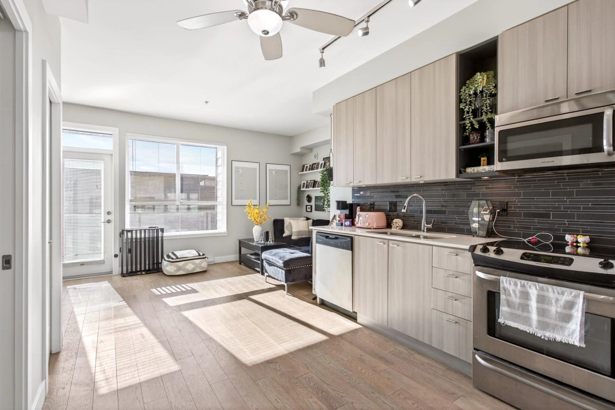 Family Room Photo of 502 3080 Gladwin Road, Abbotsford, BC