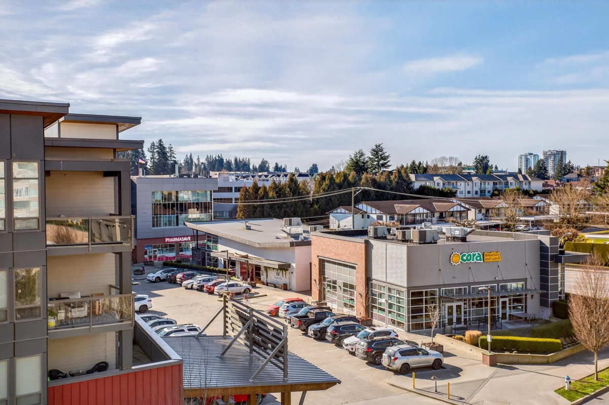 Mudroom Photo of 502 3080 Gladwin Road, Abbotsford, BC