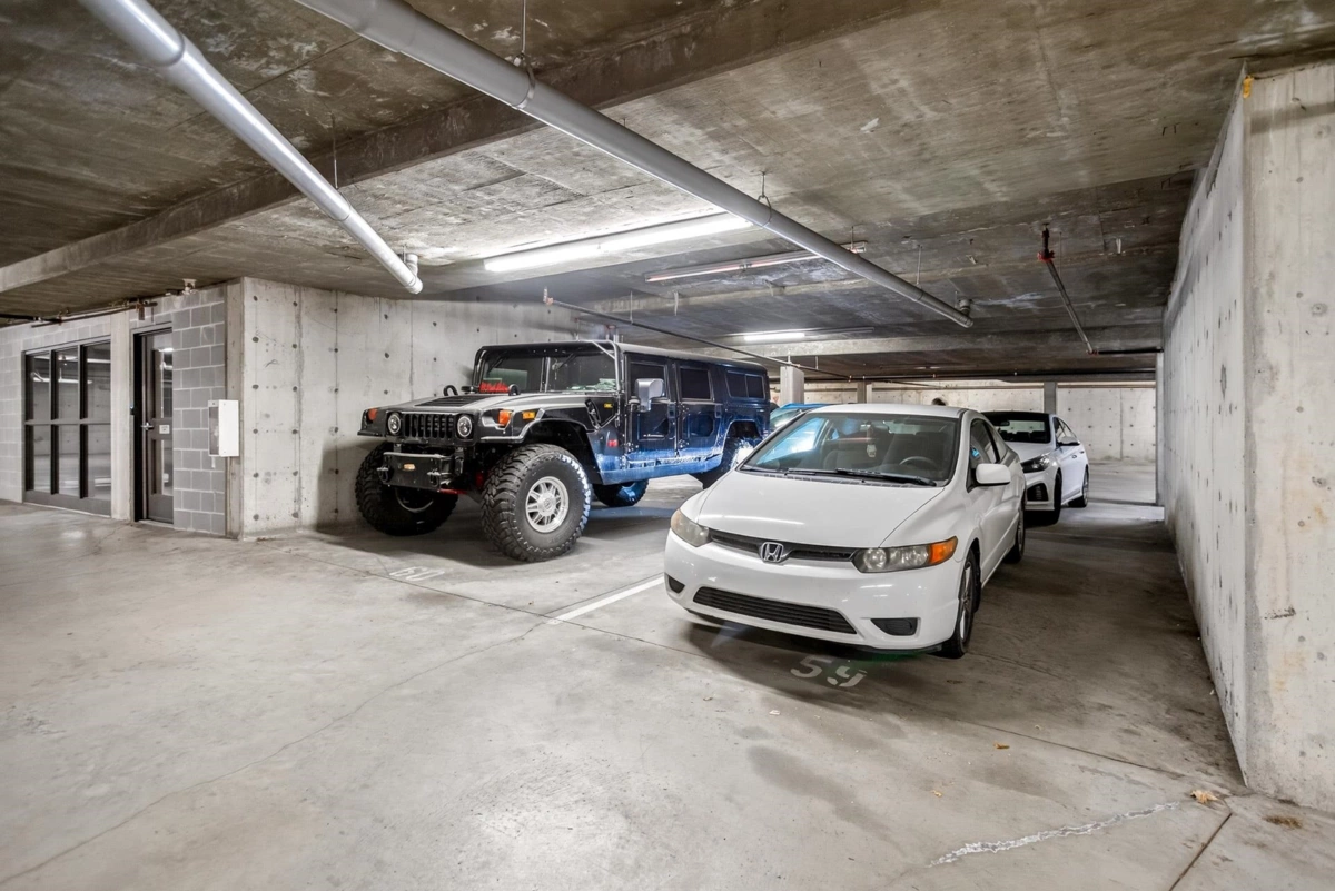 Staircase Photo of 502 3080 Gladwin Road, Abbotsford, BC