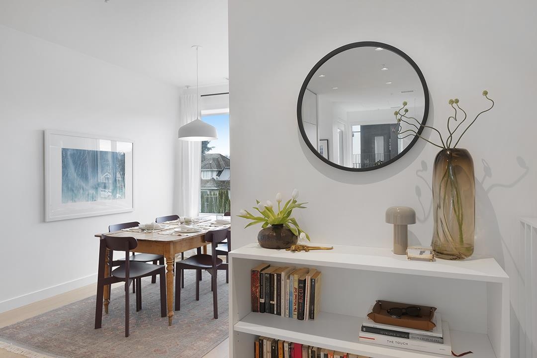 Family Room Photo of 48 W King Edward Avenue, Vancouver, BC
