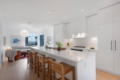 48 W King Edward Avenue, Vancouver, BC, Cambie — 2 bed townhouse for sale