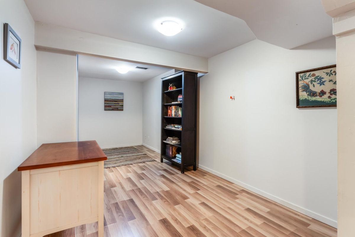 Office / Den Photo of 2060 Deep Cove Crescent, North Vancouver, BC