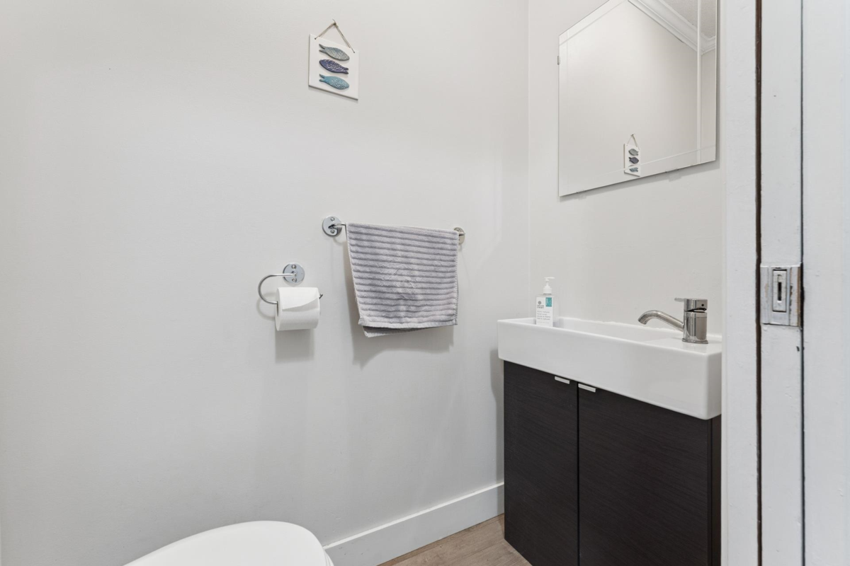 Primary Bedroom Photo of 2060 Deep Cove Crescent, North Vancouver, BC