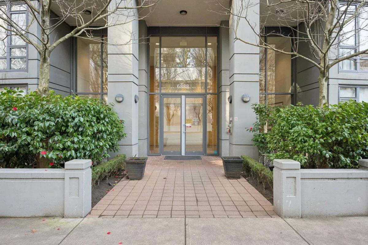 Community Amenities Photo (Clubhouse) of 808 6888 Alderbridge Way, Richmond, BC