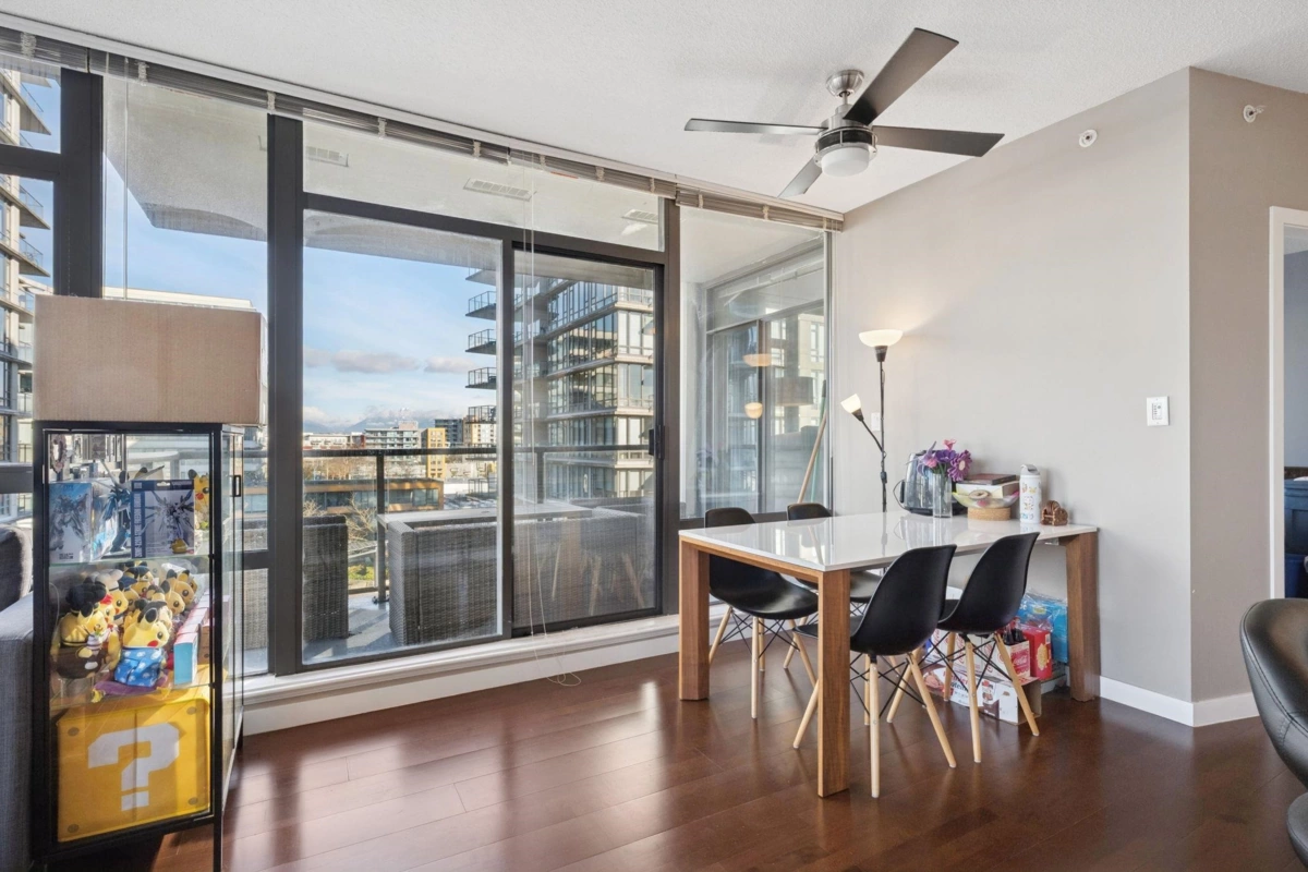 Dining Area Photo of 808 6888 Alderbridge Way, Richmond, BC