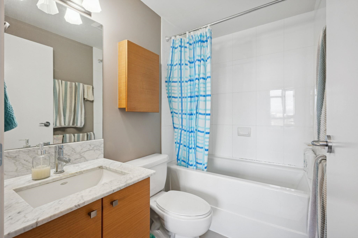 Loft / Bonus Room Photo of 808 6888 Alderbridge Way, Richmond, BC