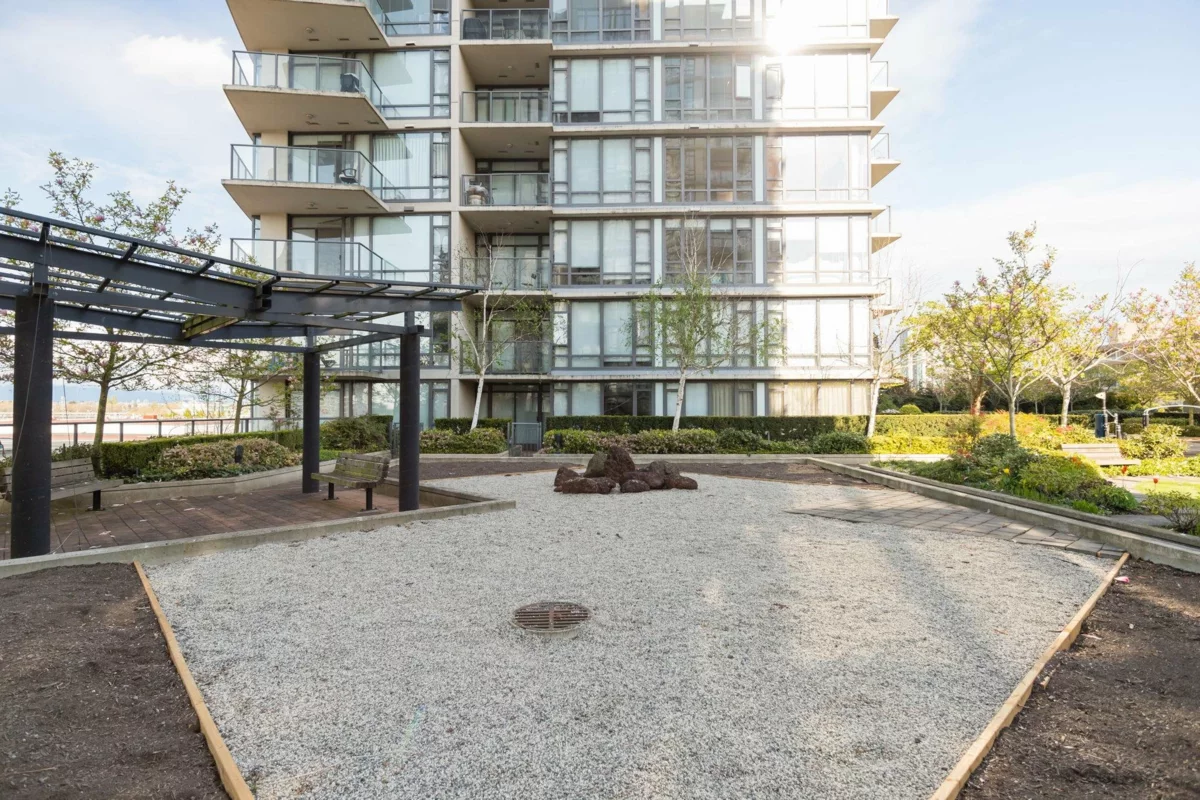 Outdoor Deck Photo of 808 6888 Alderbridge Way, Richmond, BC