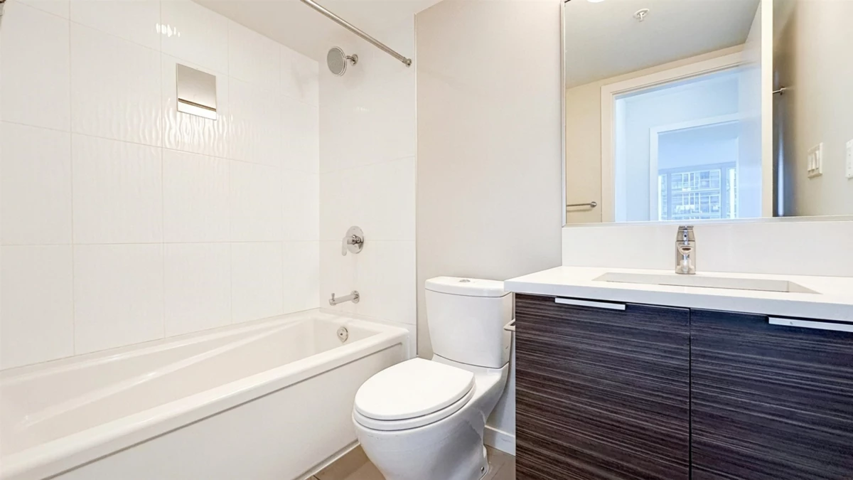 Bedroom 3 Photo of 705 13303 Central Avenue, Surrey, BC