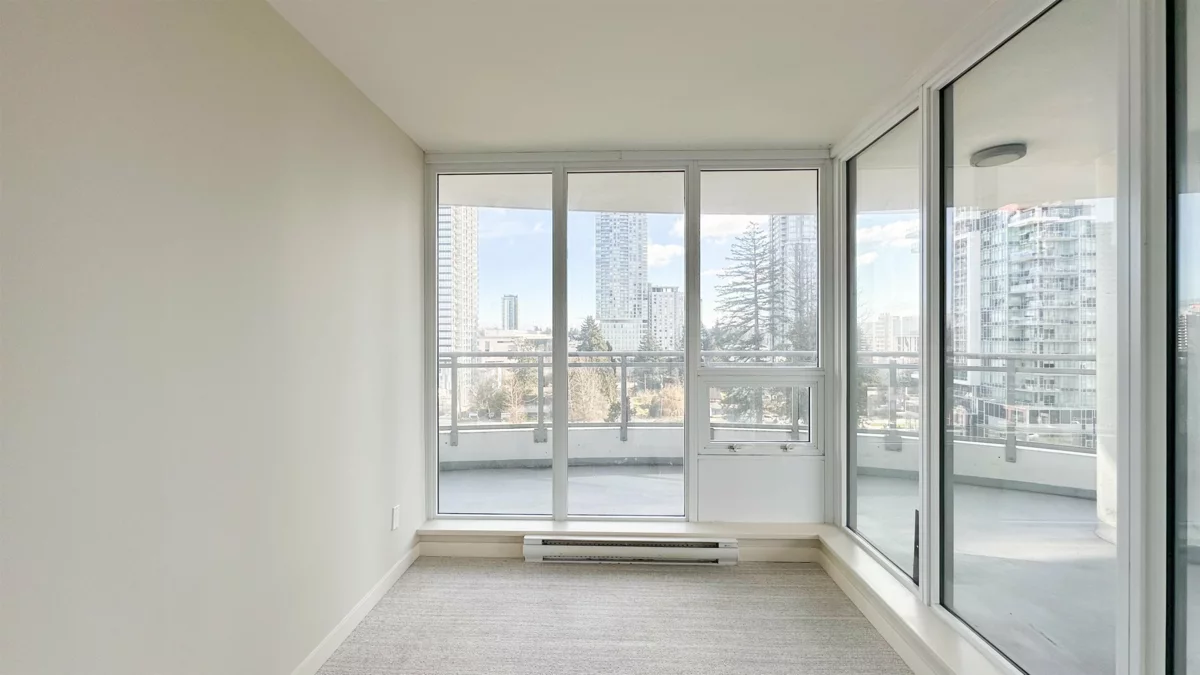 Walk-In Closet Photo of 705 13303 Central Avenue, Surrey, BC