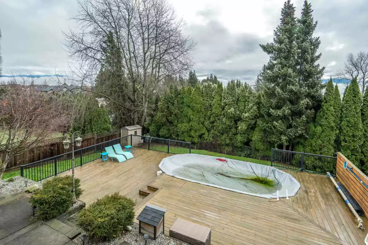 Swimming Pool Photo of 35104 Spencer Street, Abbotsford, BC