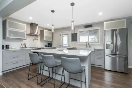 35104 Spencer Street, Abbotsford, BC, Abbotsford East — 4 bed single family residence for sale