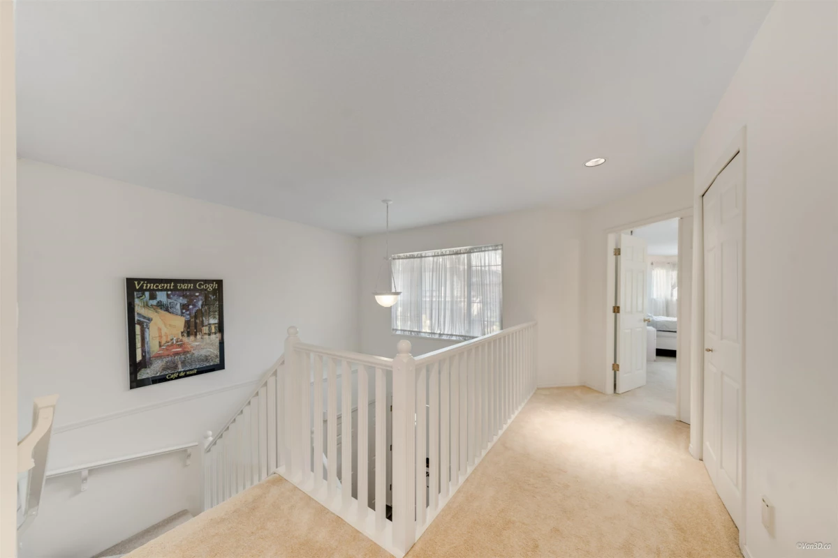 Entry Foyer Photo of 136 1685 Pinetree Way, Coquitlam, BC