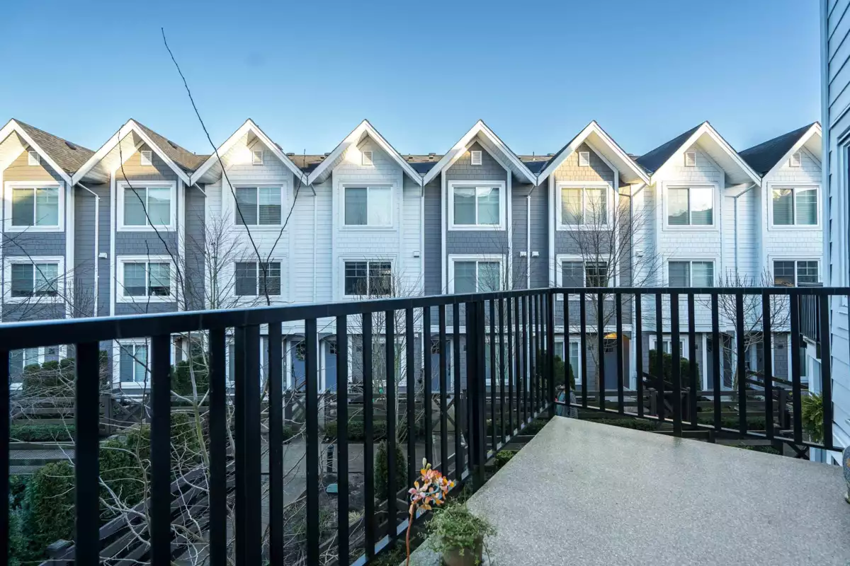 Entry Foyer Photo of 65 14541 Winter Crescent, Surrey, BC