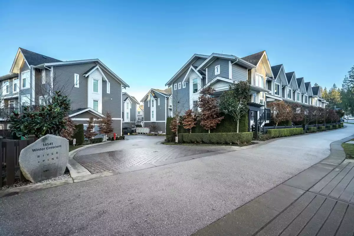 Swimming Pool Photo of 65 14541 Winter Crescent, Surrey, BC