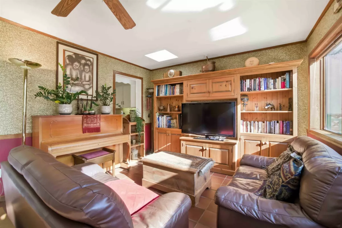 Bedroom 2 Photo of 3580 Broadway Street, Richmond, BC