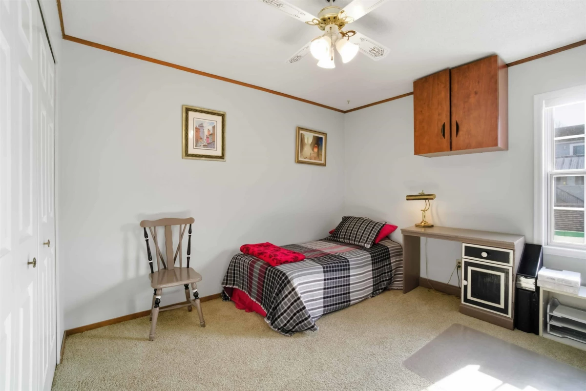Entry Foyer Photo of 3580 Broadway Street, Richmond, BC