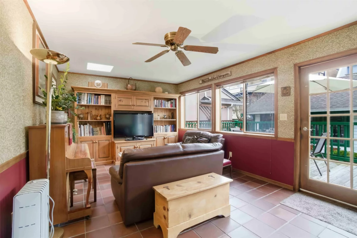 Walk-In Closet Photo of 3580 Broadway Street, Richmond, BC