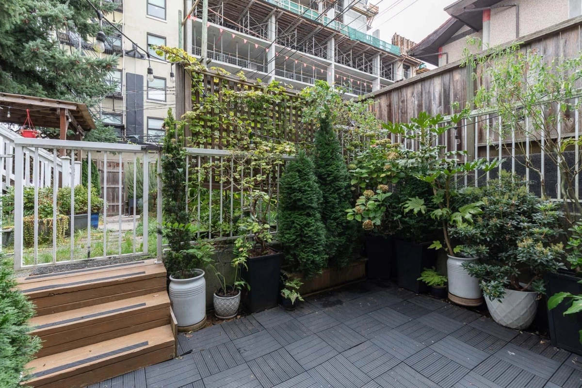 Outdoor Deck Photo of 1 451 E Pender Street, Vancouver, BC