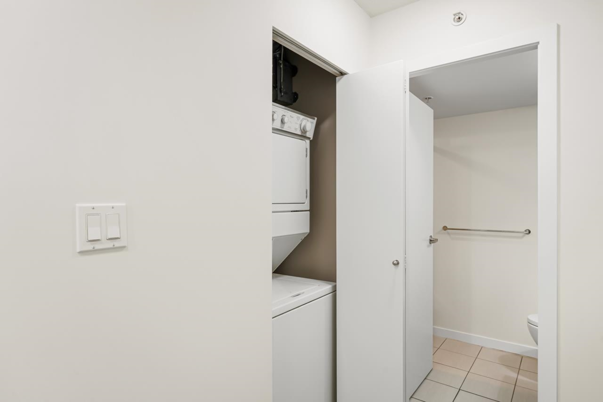 Bedroom 3 Photo of 1105 4178 Dawson Street, Burnaby, BC