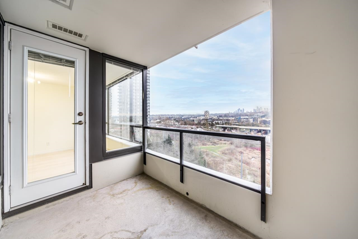 Family Room Photo of 1105 4178 Dawson Street, Burnaby, BC