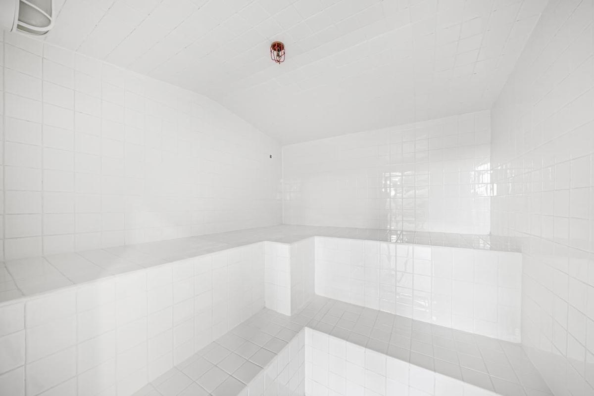 Mudroom Photo of 1105 4178 Dawson Street, Burnaby, BC