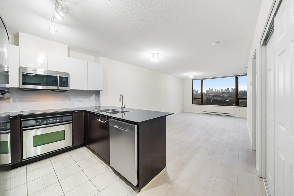 Pantry Photo of 1105 4178 Dawson Street, Burnaby, BC