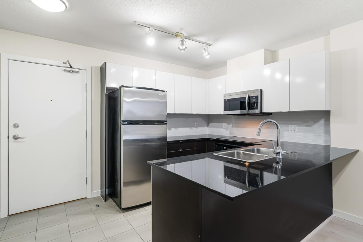 Primary Bedroom Photo of 1105 4178 Dawson Street, Burnaby, BC