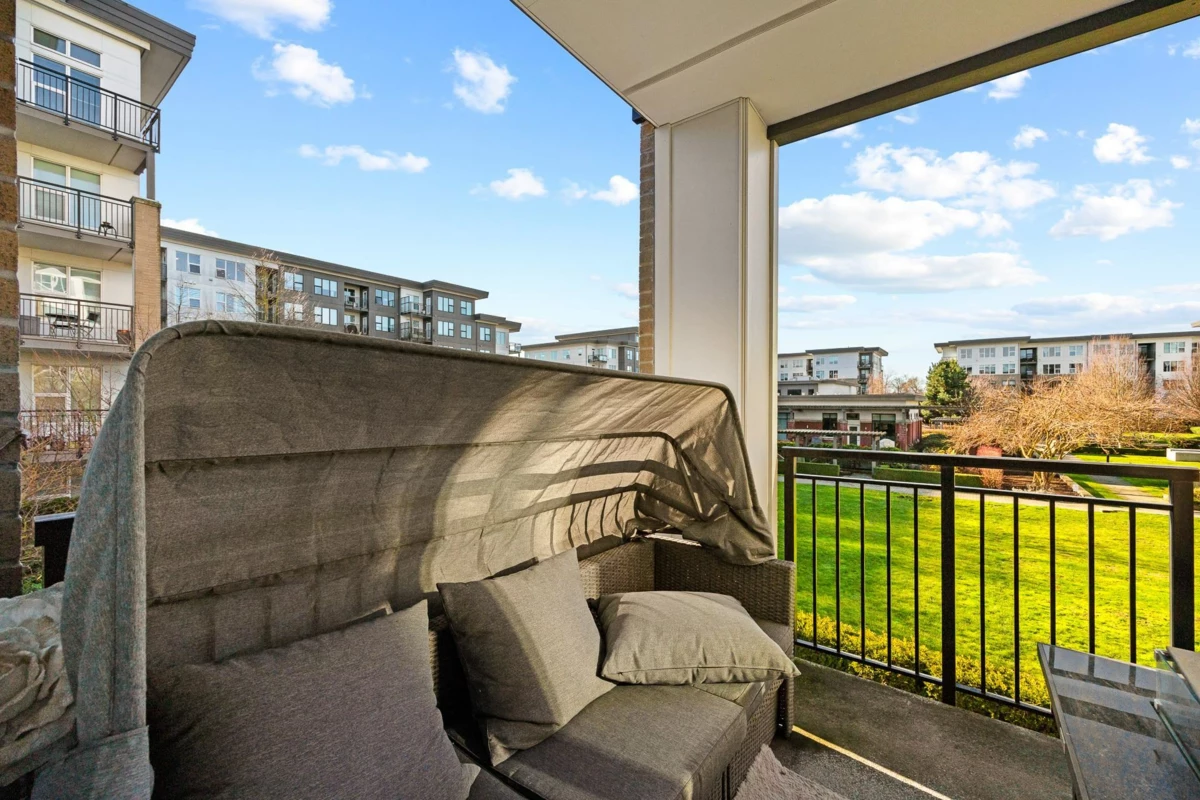 Basement Recreation Room Photo of 215 9388 Tomicki Avenue, Richmond, BC