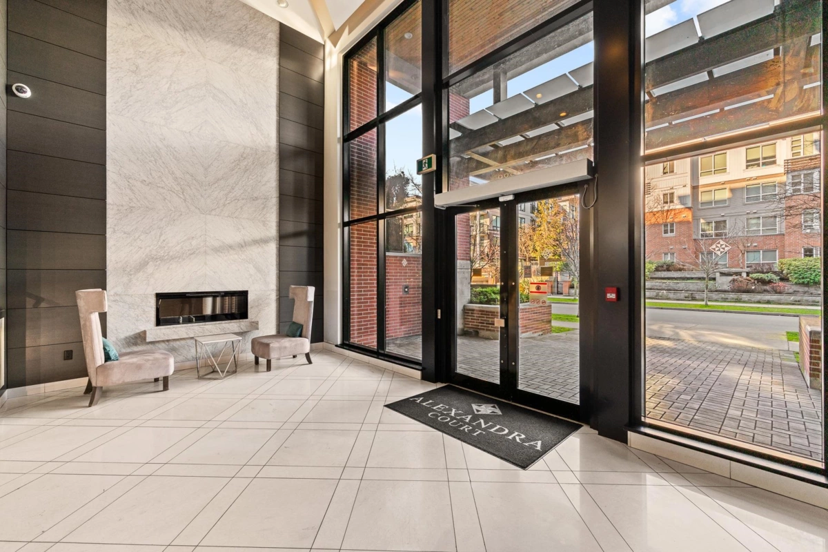 Staircase Photo of 215 9388 Tomicki Avenue, Richmond, BC