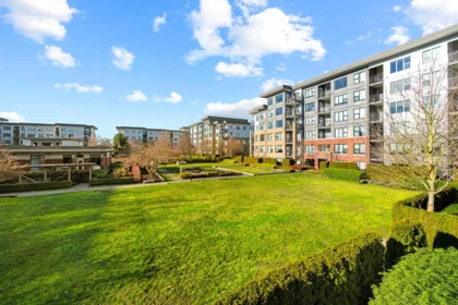 215 9388 Tomicki Avenue, Richmond, BC, West Cambie — 3 bed apartment/condo for sale