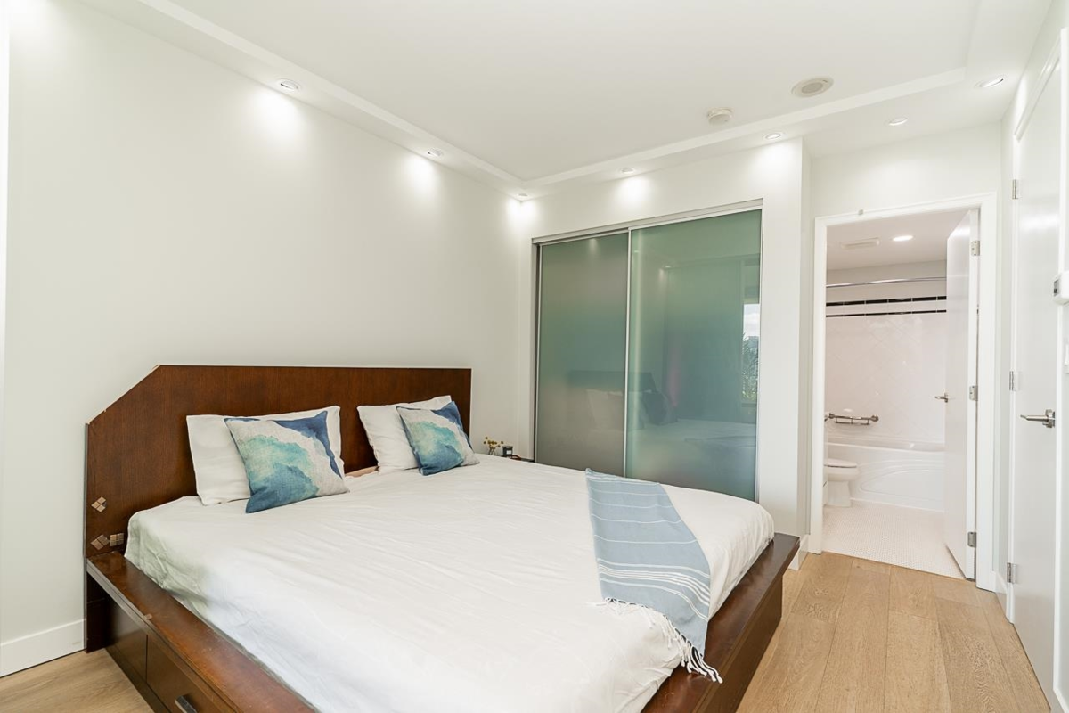 Bedroom 3 Photo of 1002 170 W 1st Street, North Vancouver, BC