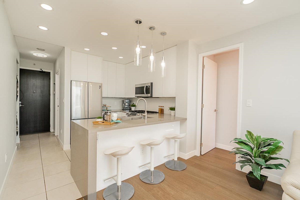 Breakfast Nook Photo of 1002 170 W 1st Street, North Vancouver, BC