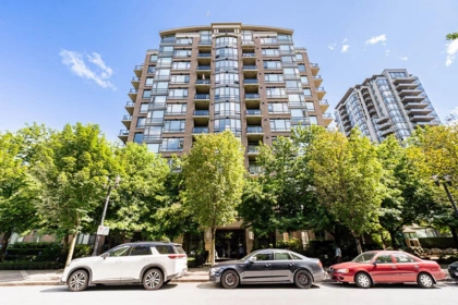 1002 170 W 1st Street, North Vancouver, BC