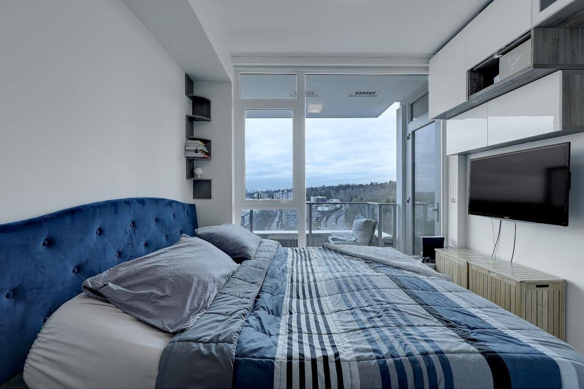 Kitchen Island Photo of 1705 3438 Sawmill Crescent, Vancouver, BC