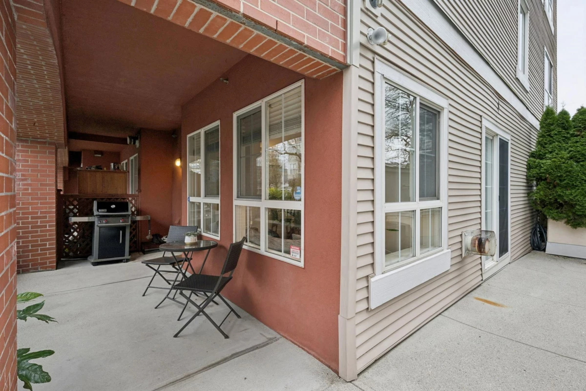 Backyard Photo of 1985 Dunbar Street, Vancouver, BC