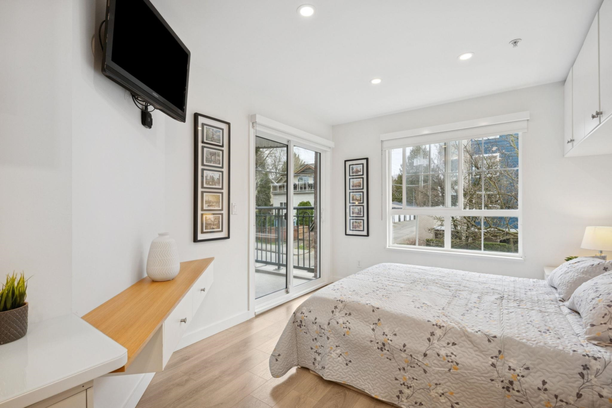 Guest Bathroom Photo of 1985 Dunbar Street, Vancouver, BC