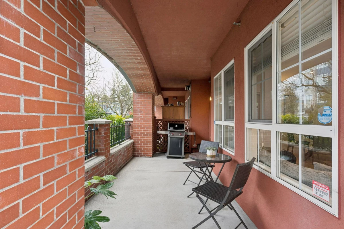 Outdoor Patio Photo of 1985 Dunbar Street, Vancouver, BC