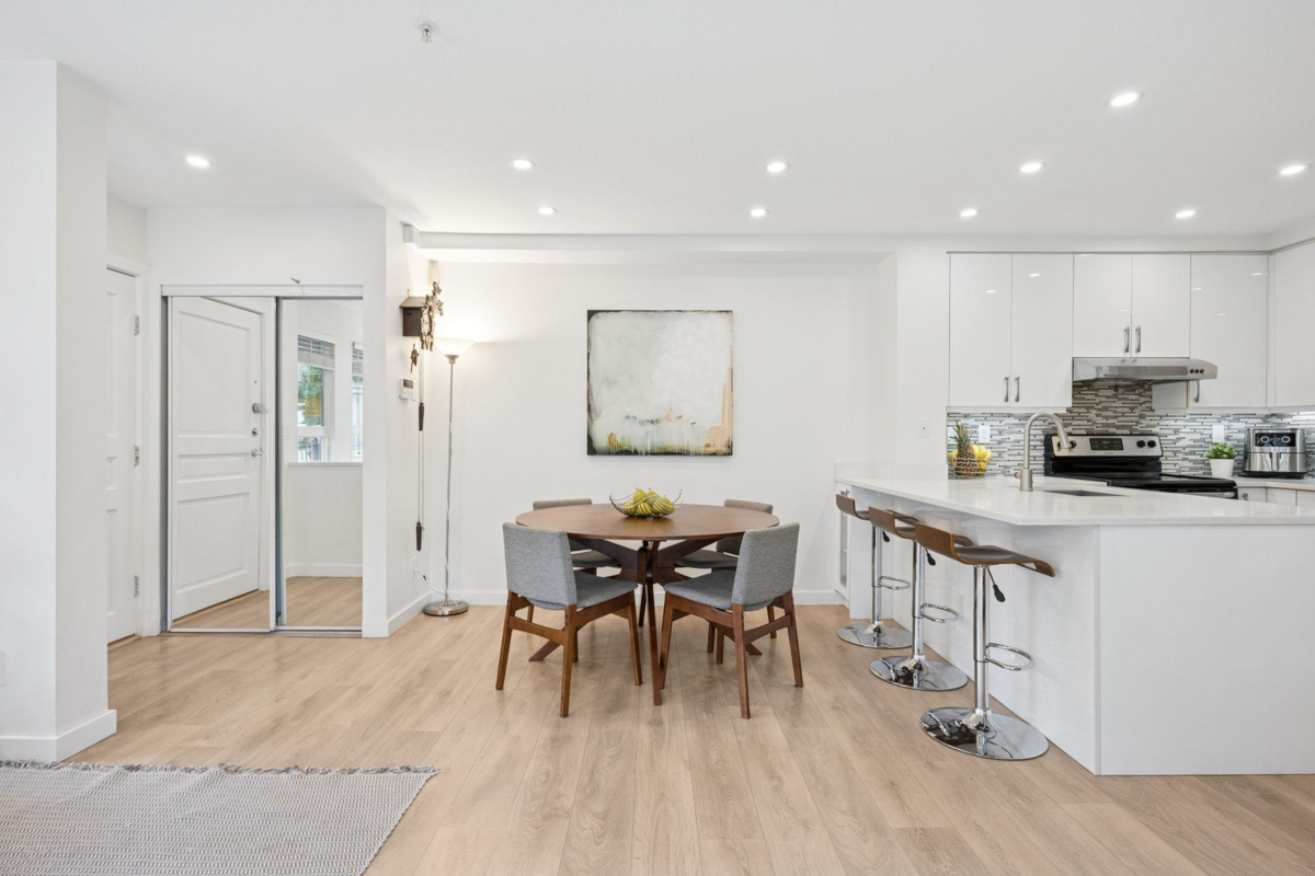 Primary Bedroom Photo of 1985 Dunbar Street, Vancouver, BC