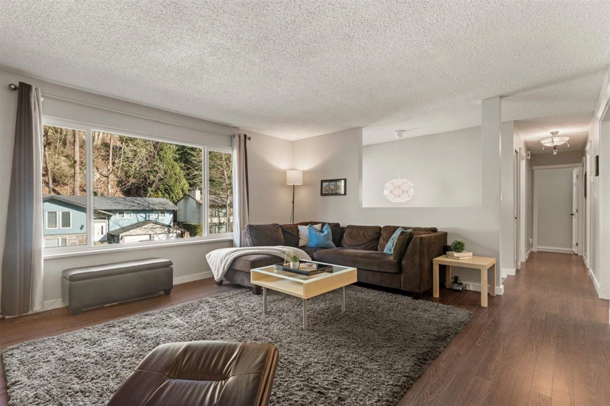 Dining Area Photo of 2419 Cameron Crescent, Abbotsford, BC