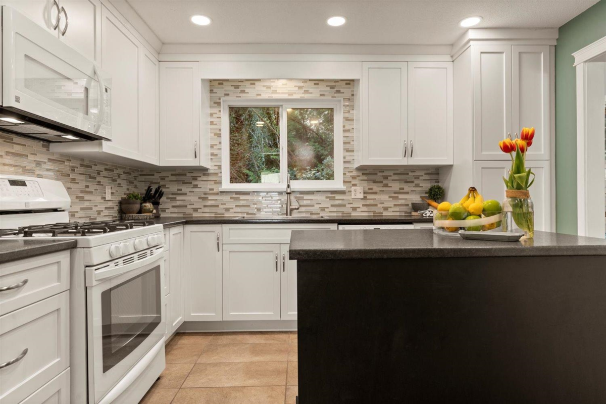 Primary Bedroom Photo of 2419 Cameron Crescent, Abbotsford, BC