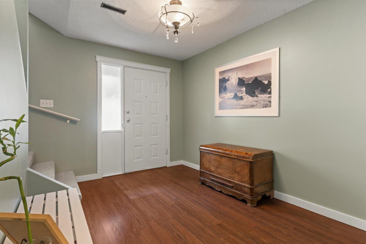 Staircase Photo of 2419 Cameron Crescent, Abbotsford, BC