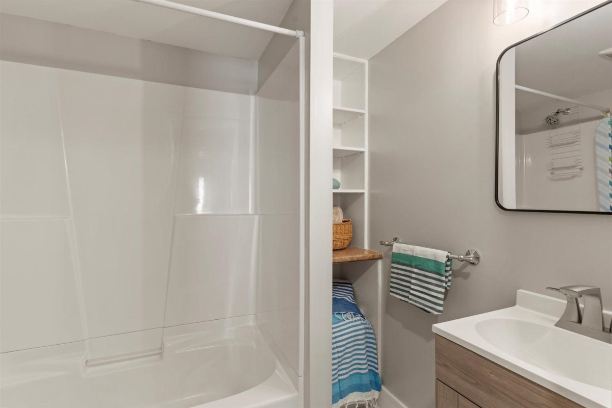 Swimming Pool Photo of 2419 Cameron Crescent, Abbotsford, BC