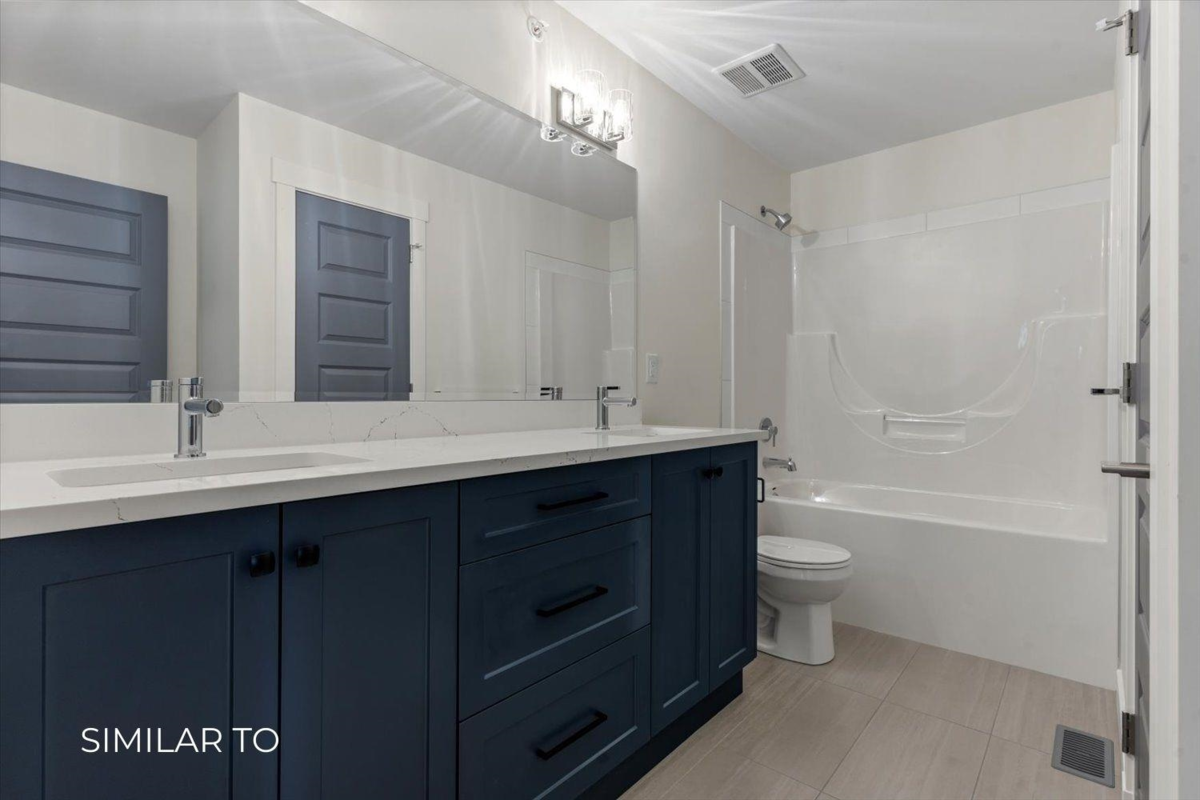 Entry Foyer Photo of 102 46211 Promontory Road, Chilliwack, BC