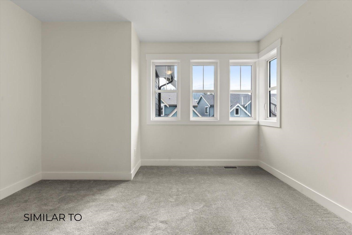 Front Yard Photo of 102 46211 Promontory Road, Chilliwack, BC