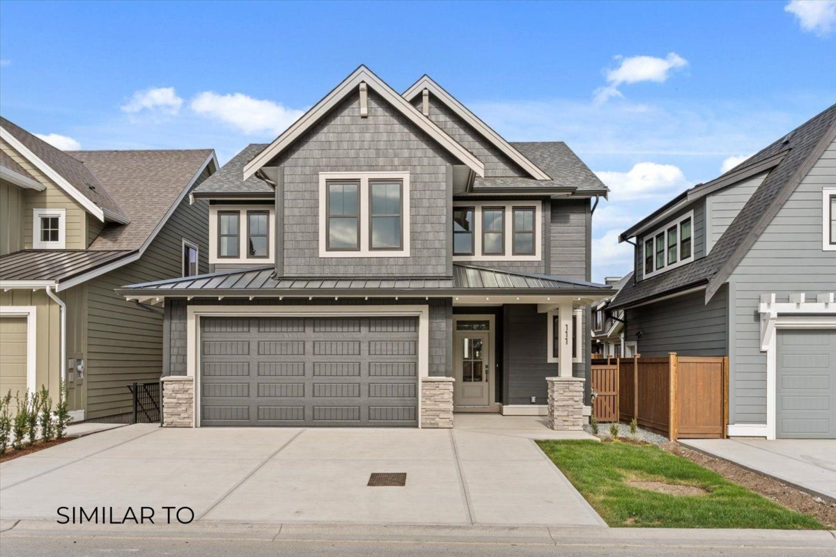 Living Room Photo of 102 46211 Promontory Road, Chilliwack, BC