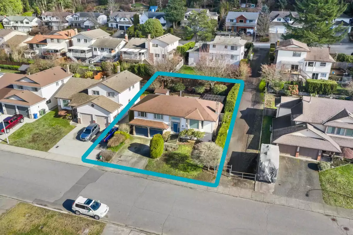 Living Room Photo of 2914 Glenshiel Drive, Abbotsford, BC