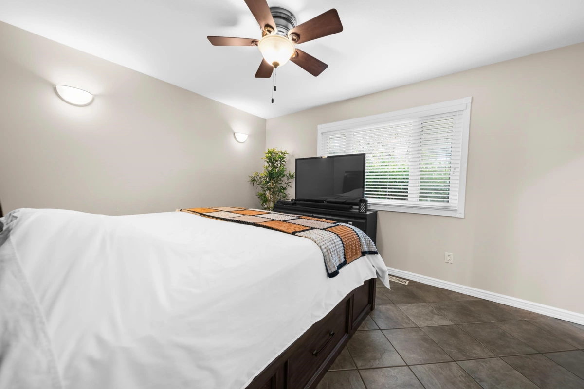 Walk-In Closet Photo of 2914 Glenshiel Drive, Abbotsford, BC