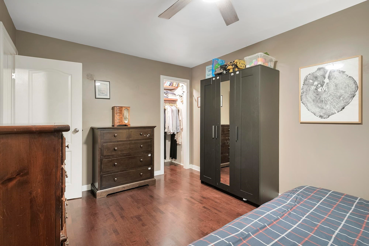 Primary Bathroom Photo of 326 9101 Horne Street, Burnaby, BC